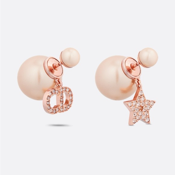 Dior Tribales Earrings
Pink-Finish Metal with Pink Pearls and Pink Crystals - Picture 1 of 5
